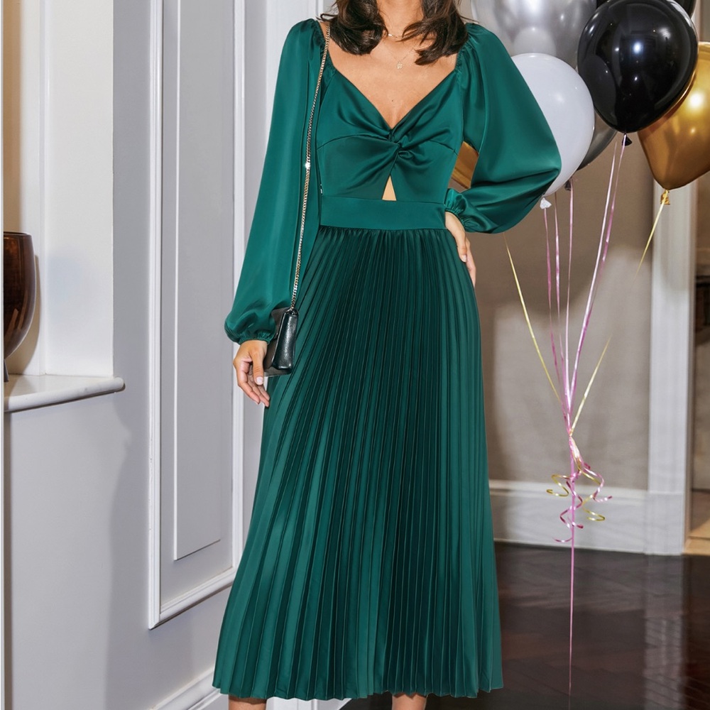 Satin Puff sleeve midi pleated dress